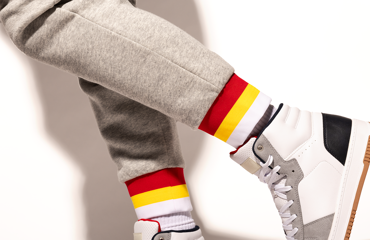 gray sweatpants with shoes