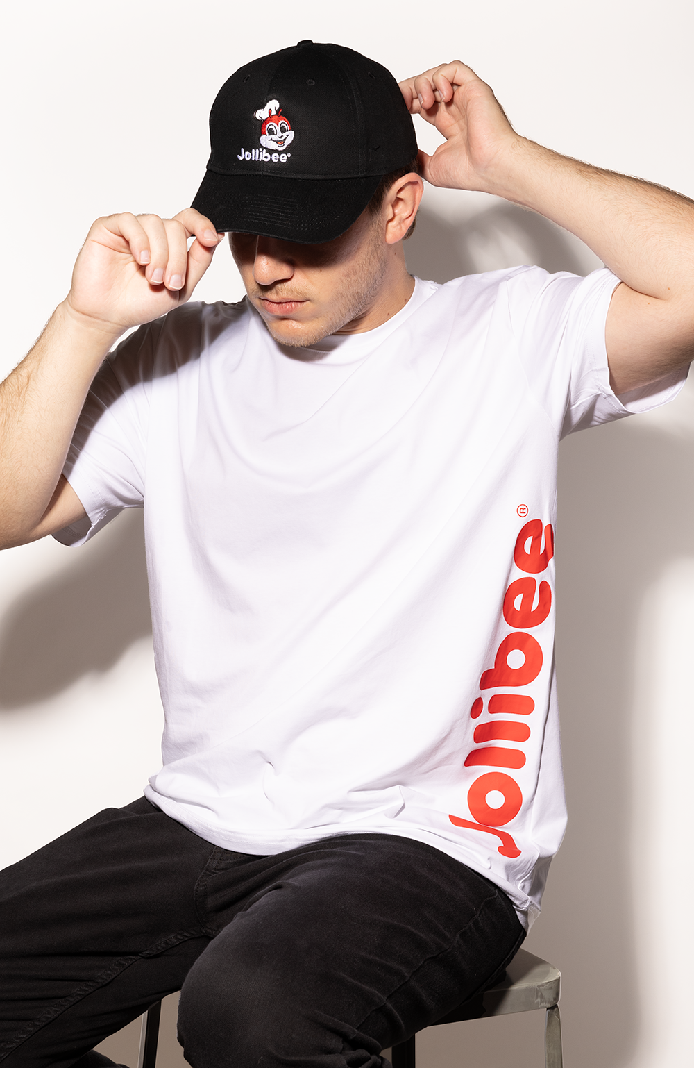 Black Baseball Cap hover figure